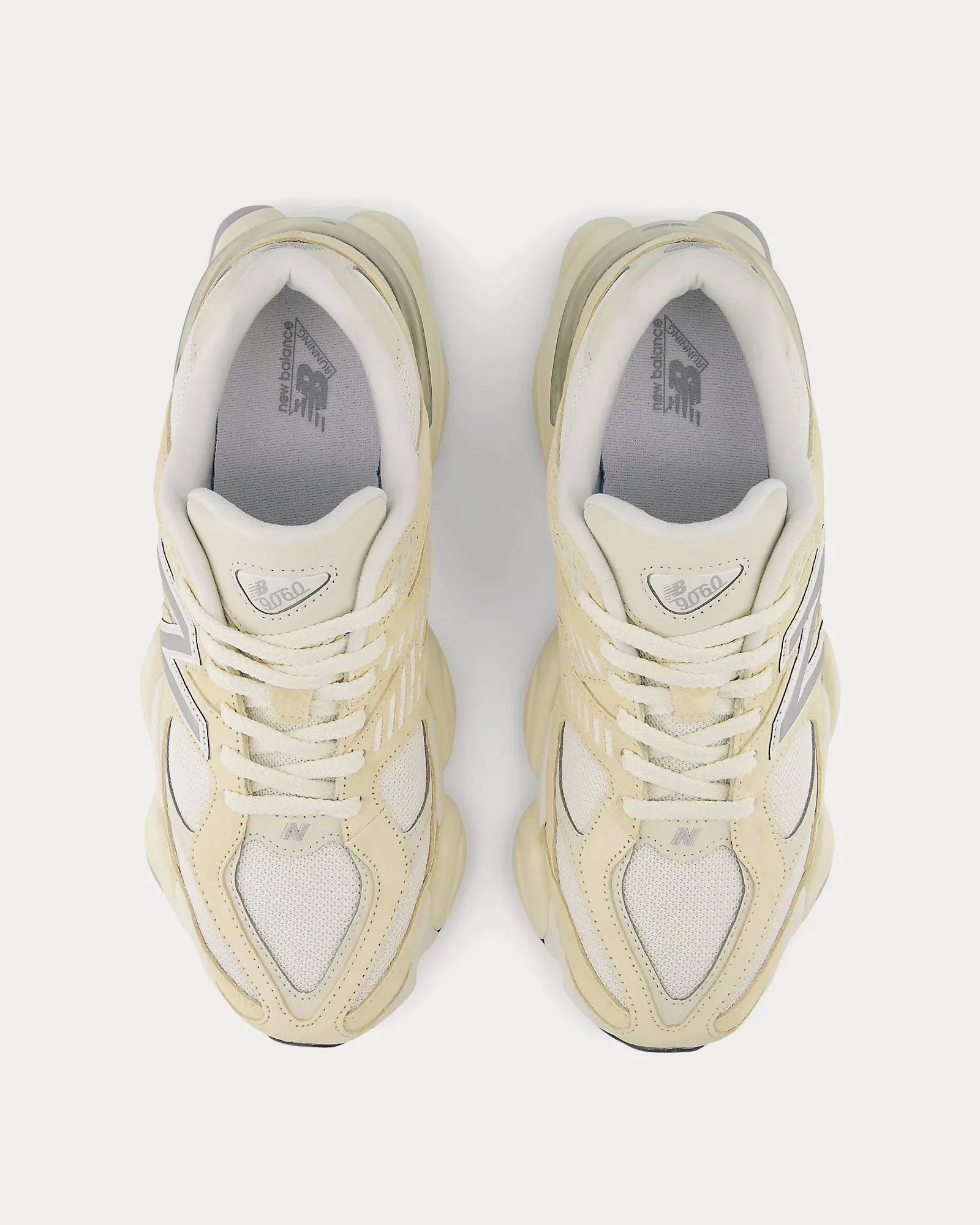9060 Calcium / Sea Salt / Silver Metalic Low Top Sneakers