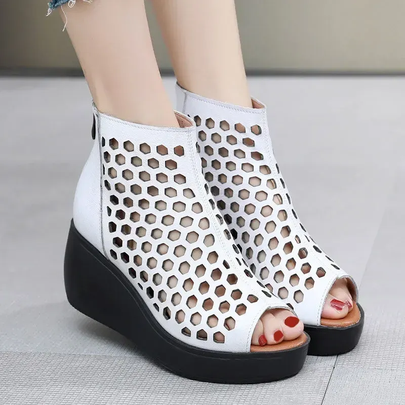 Casual women's shoes