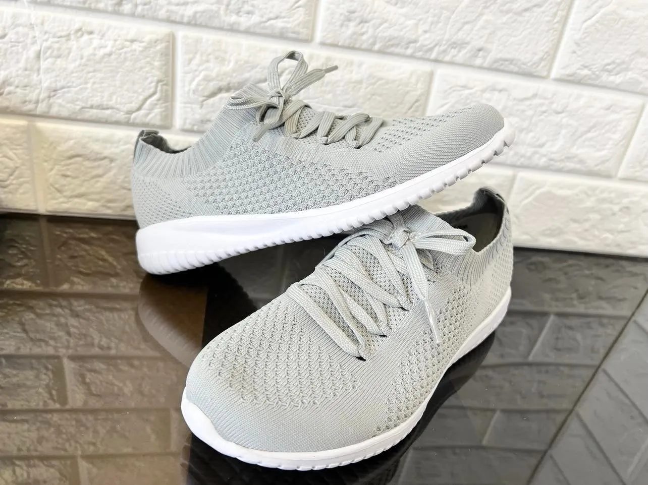EvinTer Women's Running Shoes Lightweight Comfortable Mesh Sports Shoes Casual Walking Athletic Sneakers, Size 7