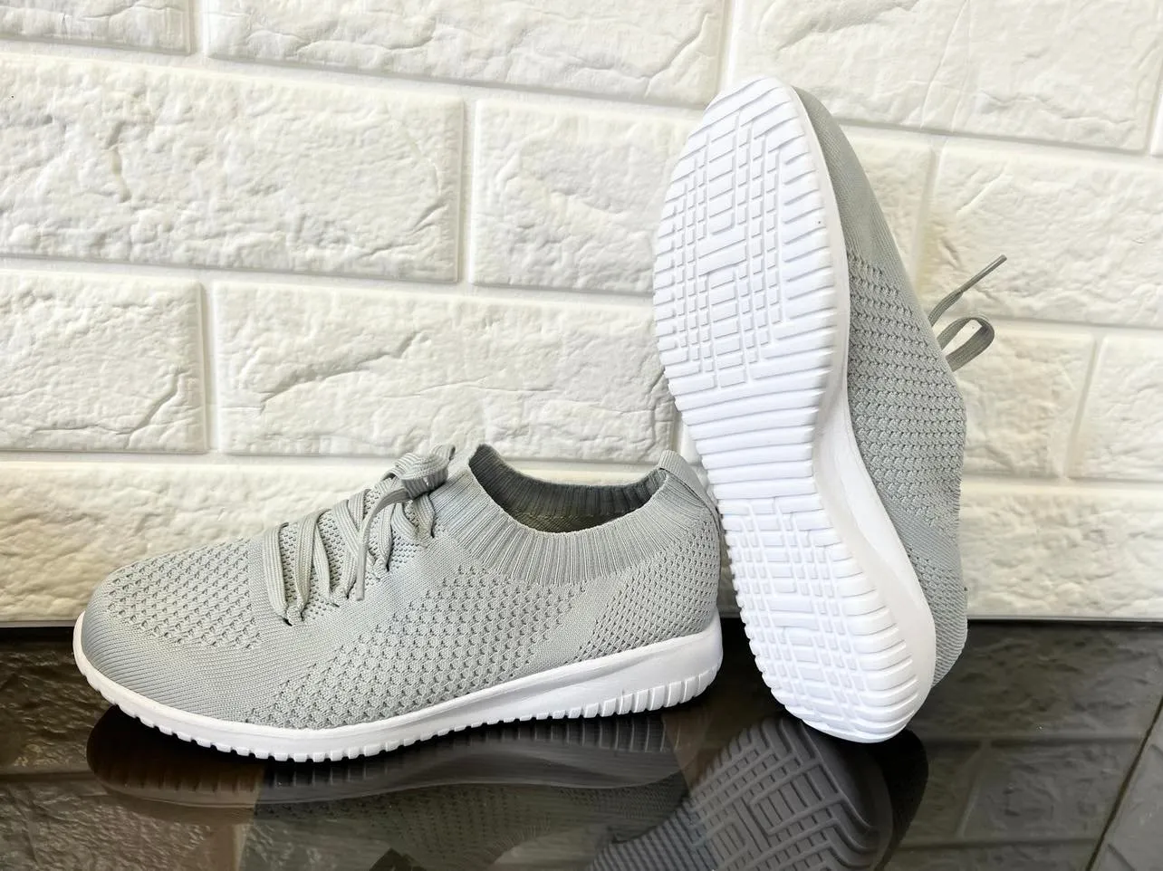 EvinTer Women's Running Shoes Lightweight Comfortable Mesh Sports Shoes Casual Walking Athletic Sneakers, Size 7