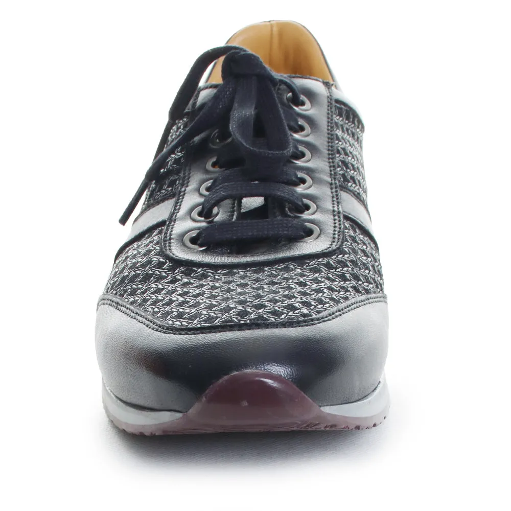 Maxim Fashion Sneaker