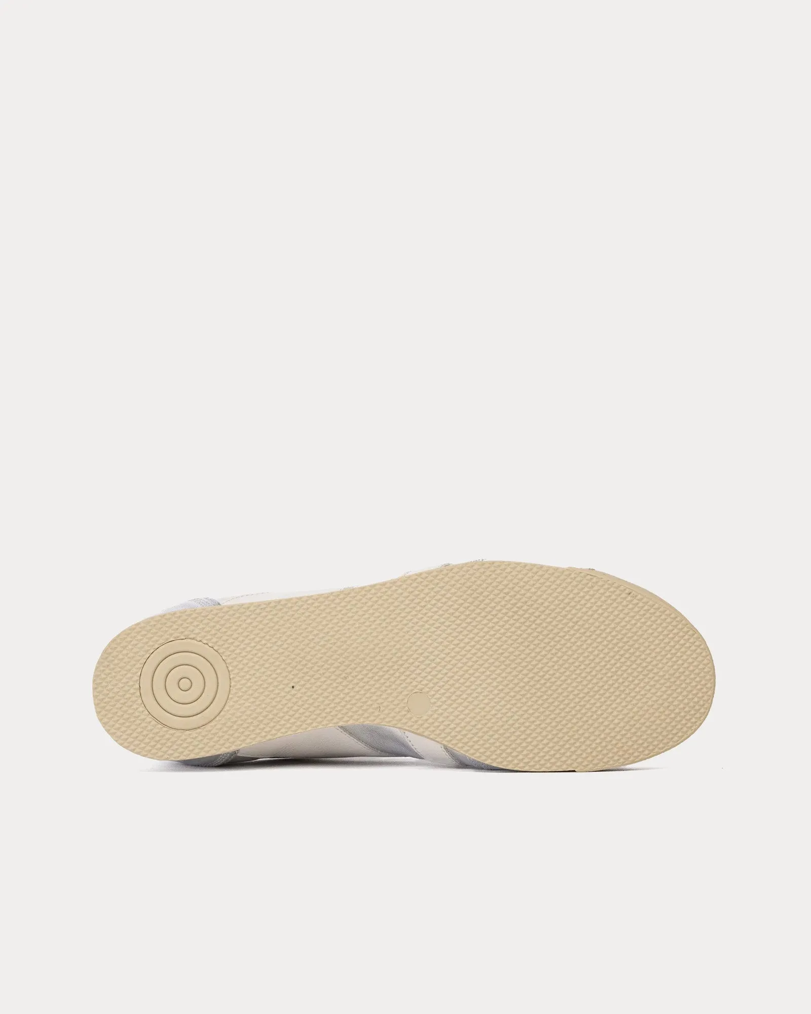 Pista Chroma Low Top Sneakers