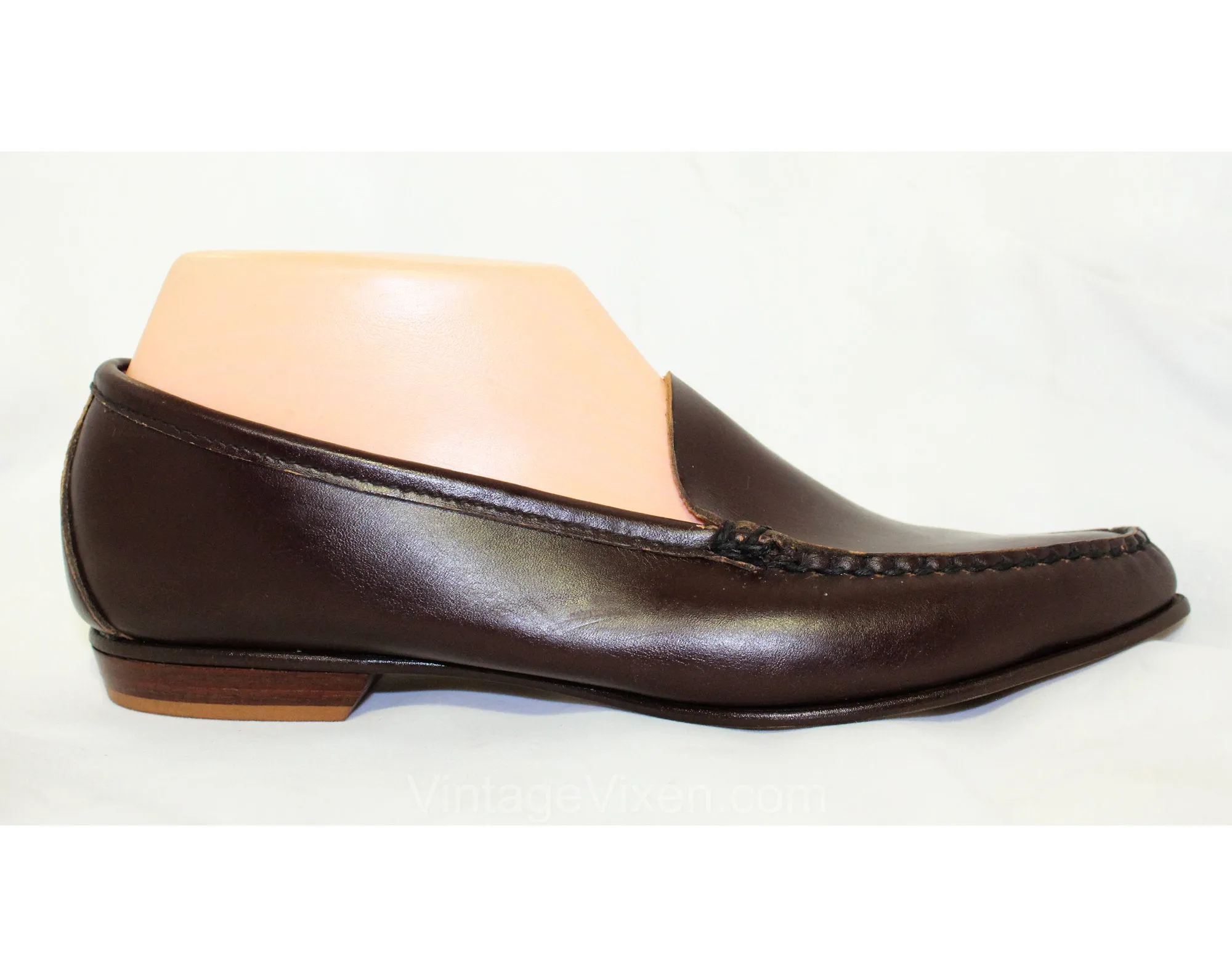 Size 8.5 Brown Shoes - Unworn 1960s Dark Leather Loafer Style Flats - 8 1/2 AA Narrow - 60s Point Toe Preppy Classic - NOS 60s Deadstock