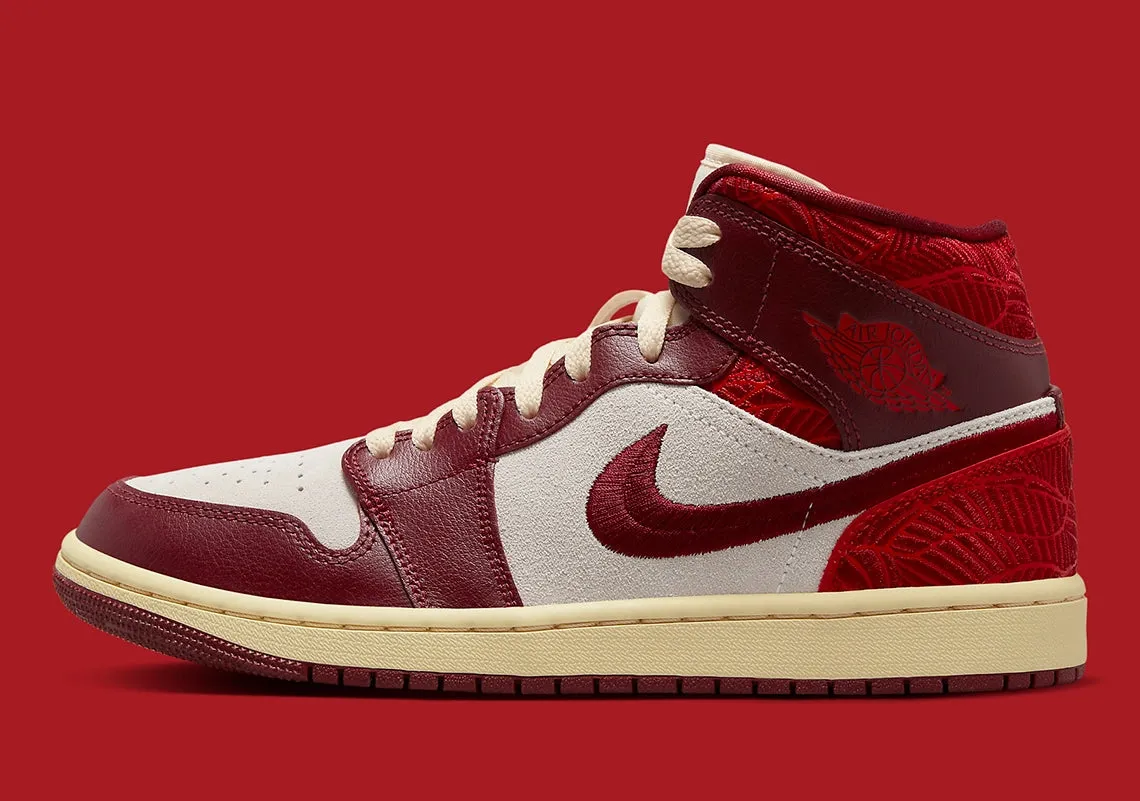 Women's Air Jordan 1 Mid SE