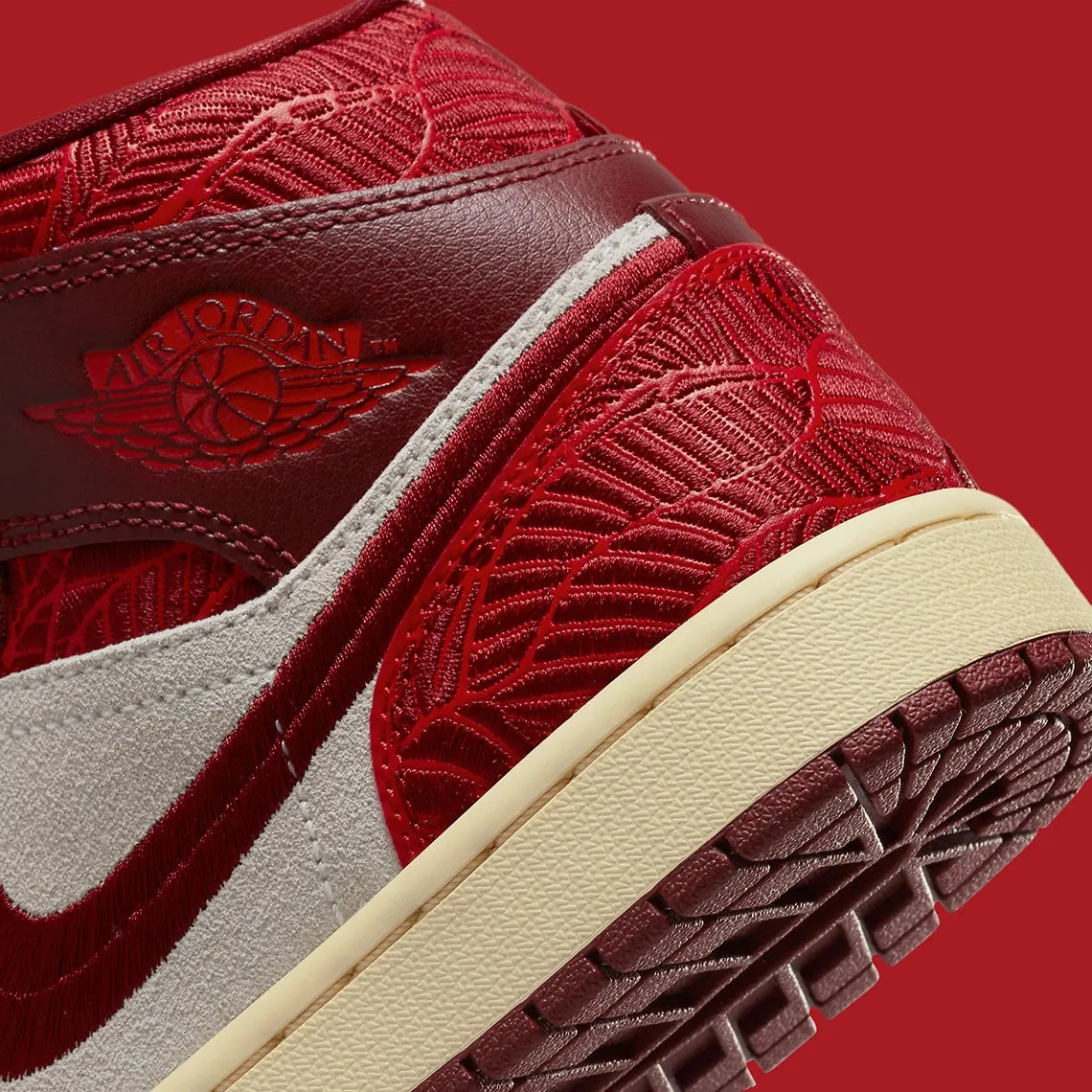 Women's Air Jordan 1 Mid SE