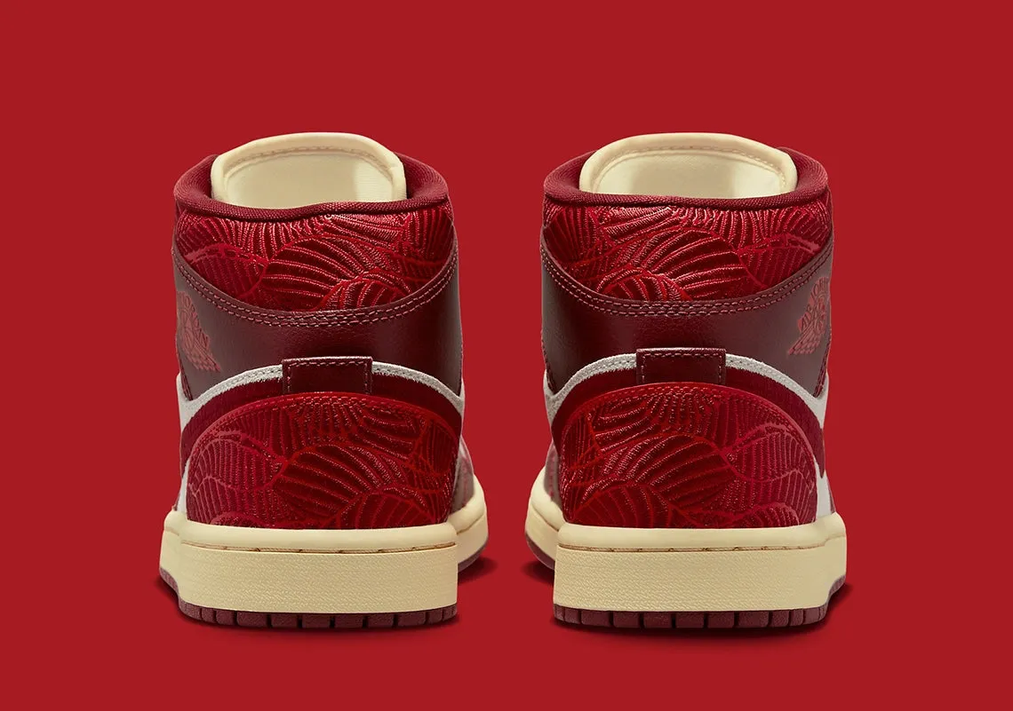 Women's Air Jordan 1 Mid SE