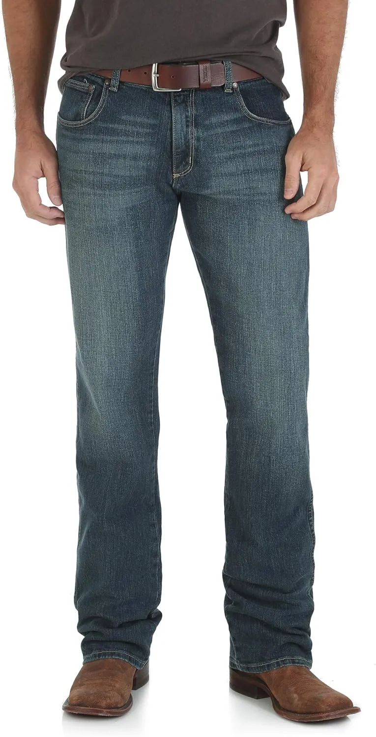 Wrangler Men's Retro Slim Fit Straight Leg Jeans