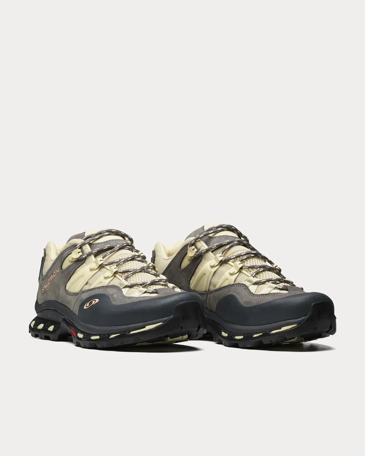 XT-Quest 2 Ebony / Pewter / Moth Low Top Sneakers